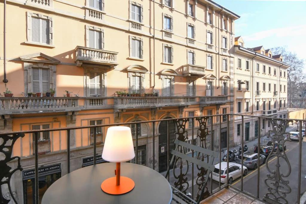 Apartament Porta Genova Bilocale Di Charme Mediolan Zewnętrze zdjęcie